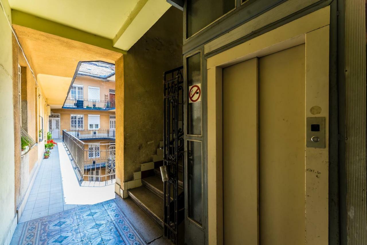Fleur Creme Apartment Budapest Eksteriør bilde